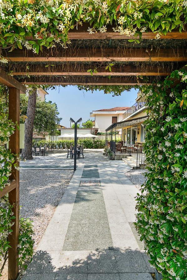 Hotel Apuana Marina di Pietrasanta Eksteriør bilde