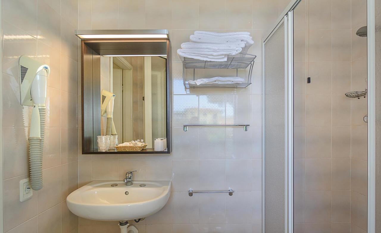 Hotel Apuana Marina di Pietrasanta Eksteriør bilde