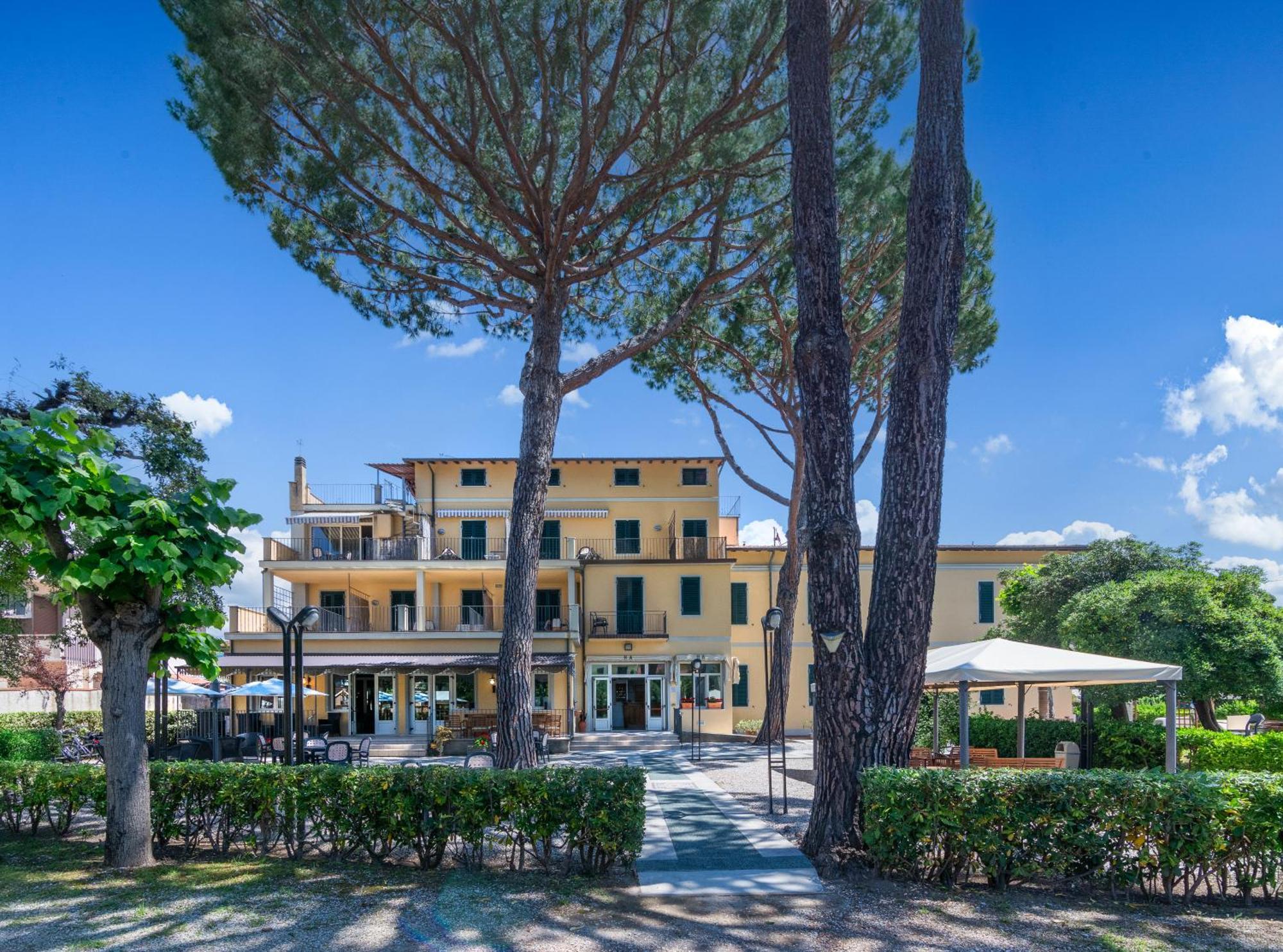 Hotel Apuana Marina di Pietrasanta Eksteriør bilde