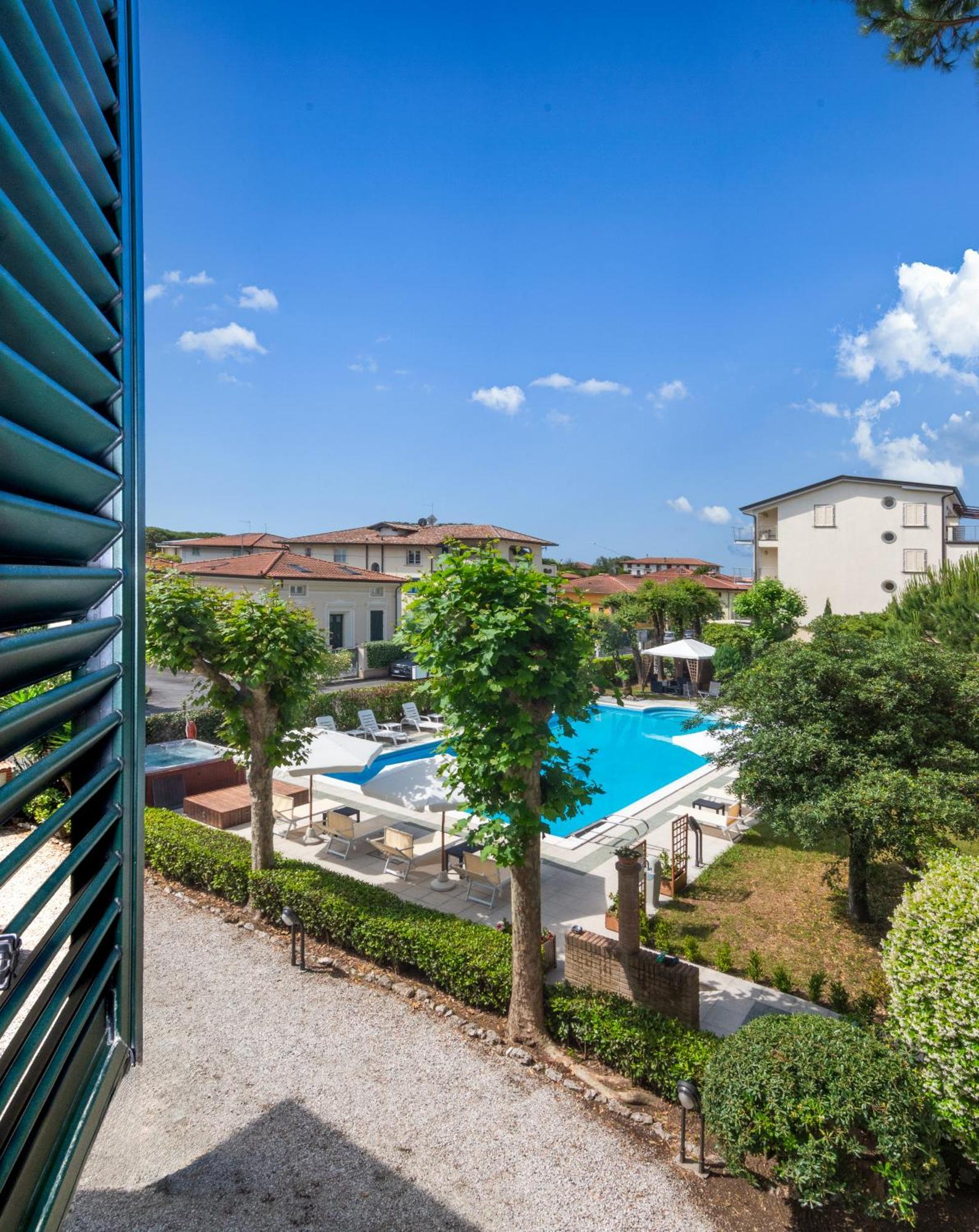 Hotel Apuana Marina di Pietrasanta Eksteriør bilde