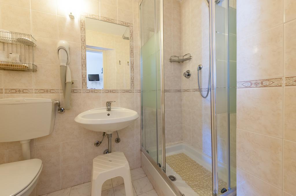Hotel Apuana Marina di Pietrasanta Eksteriør bilde