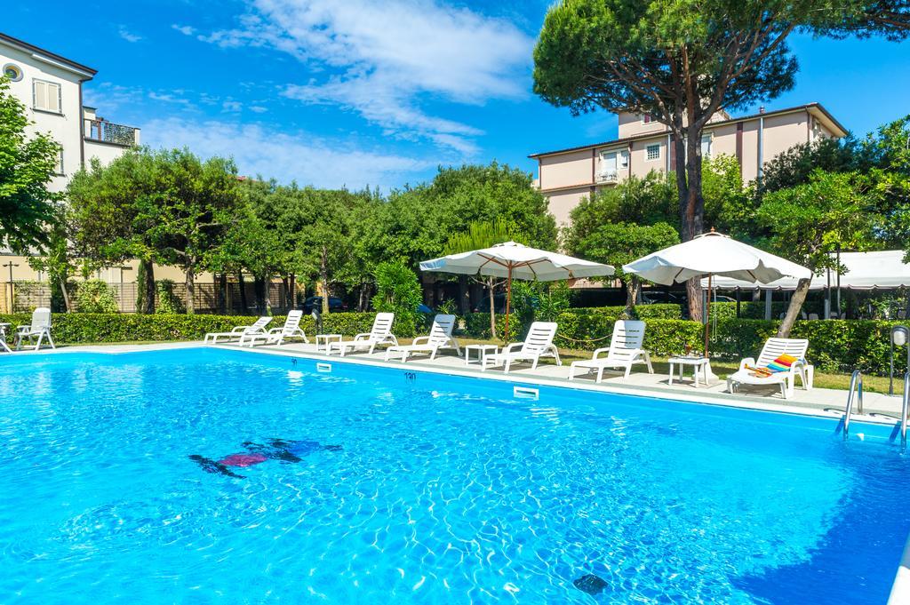 Hotel Apuana Marina di Pietrasanta Eksteriør bilde